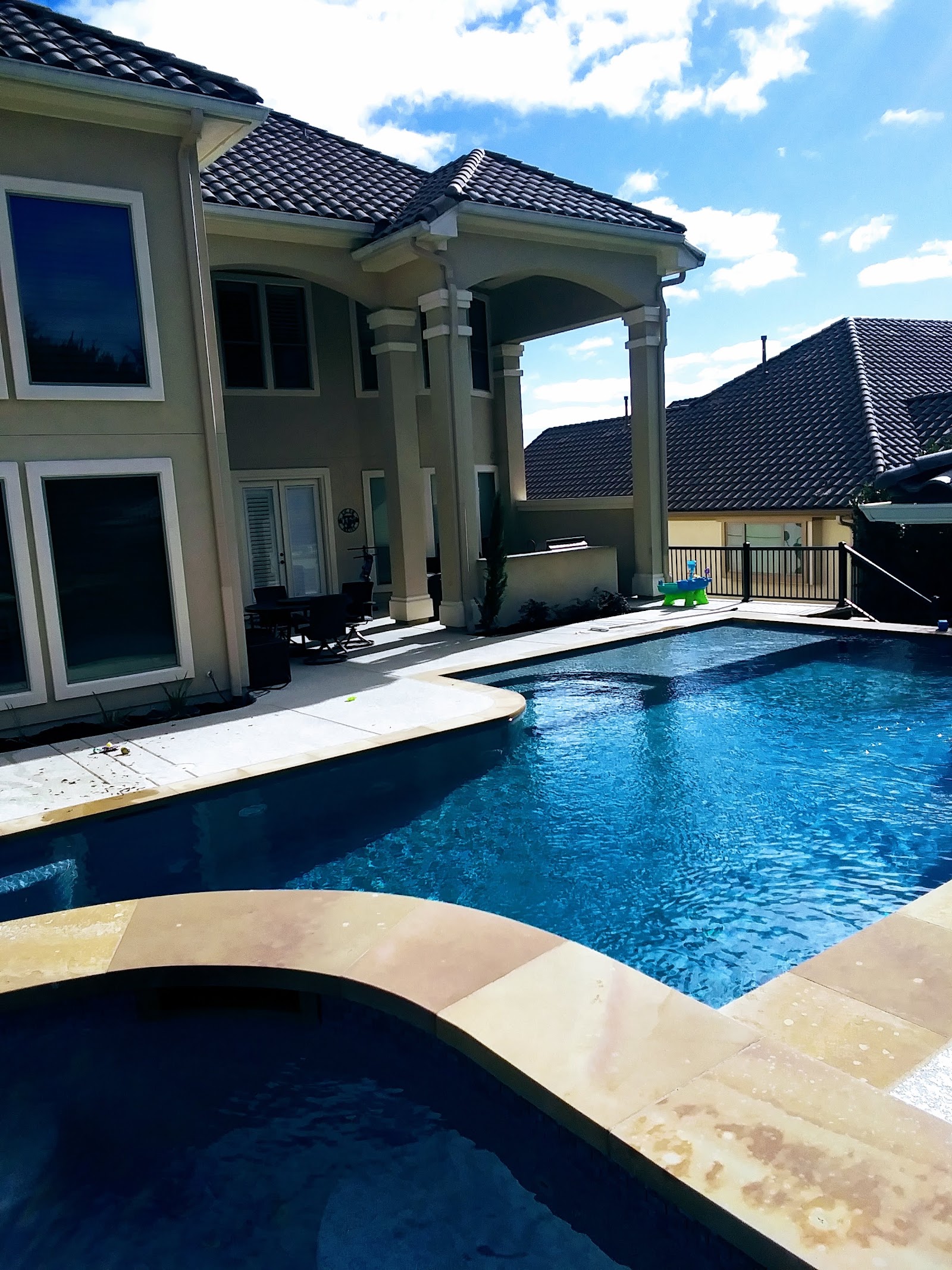Algae Treatment & Green Pool Recovery