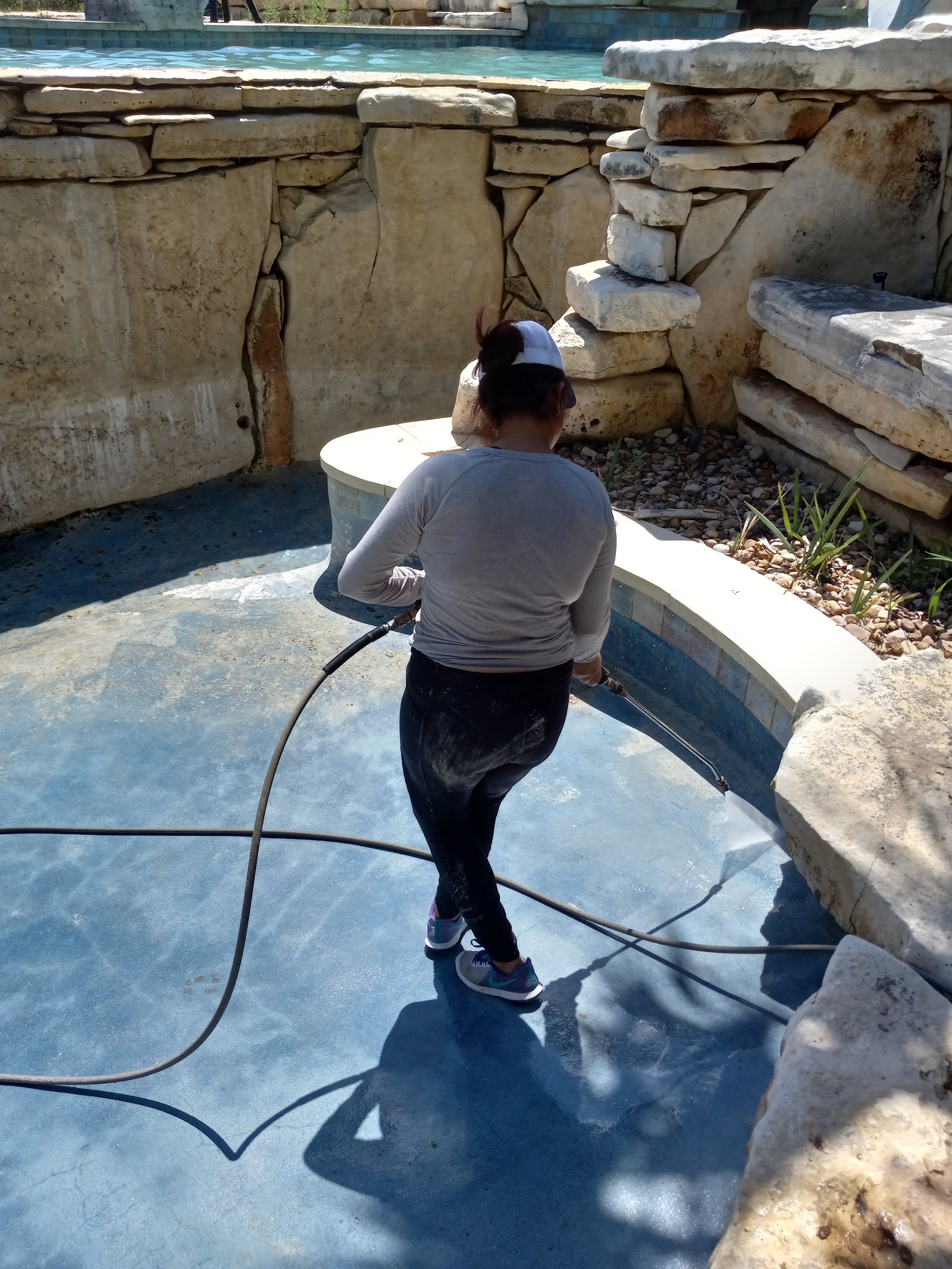 What Affects the Cost of Pool Service and Repairs